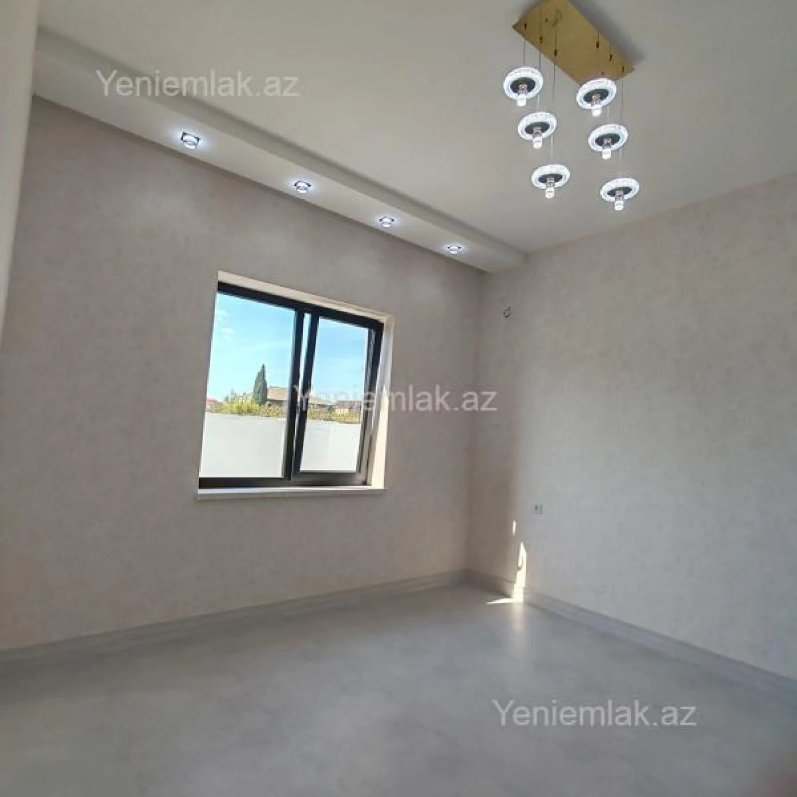 Satılır 4 otaqlı həyət evi 140 m²