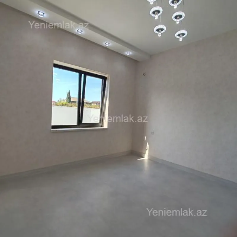 Satılır 4 otaqlı həyət evi 140 m²