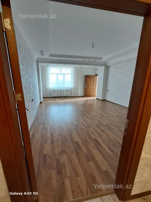 Satılır 2 otaqlı yeni tikili 74 m²