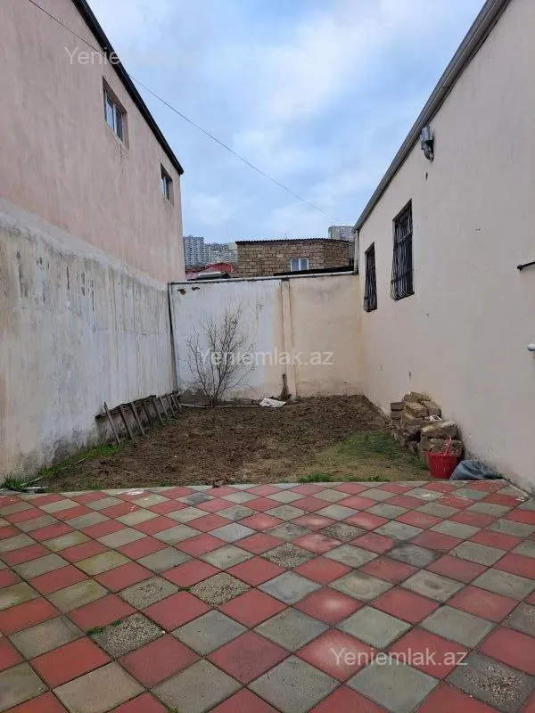 Satılır 4 otaqlı həyət evi 102 m²