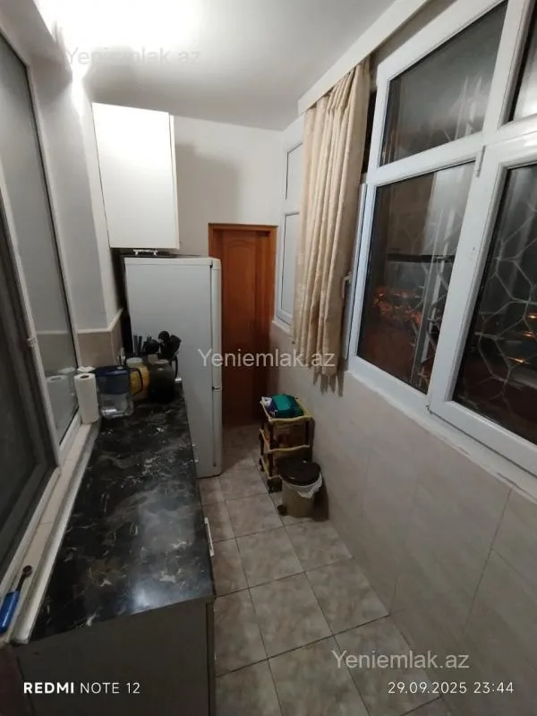 Satılır 2 otaqlı köhnə tikili 45 m²