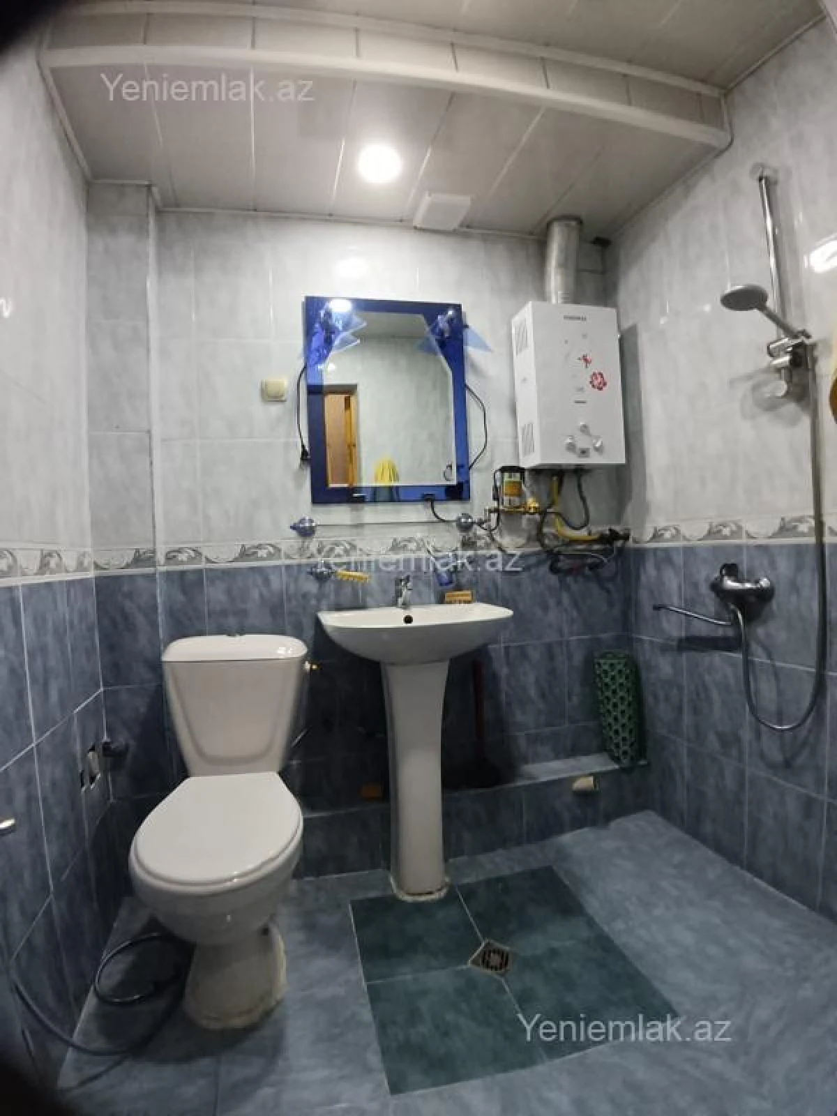 Satılır 3 otaqlı köhnə tikili 72 m²