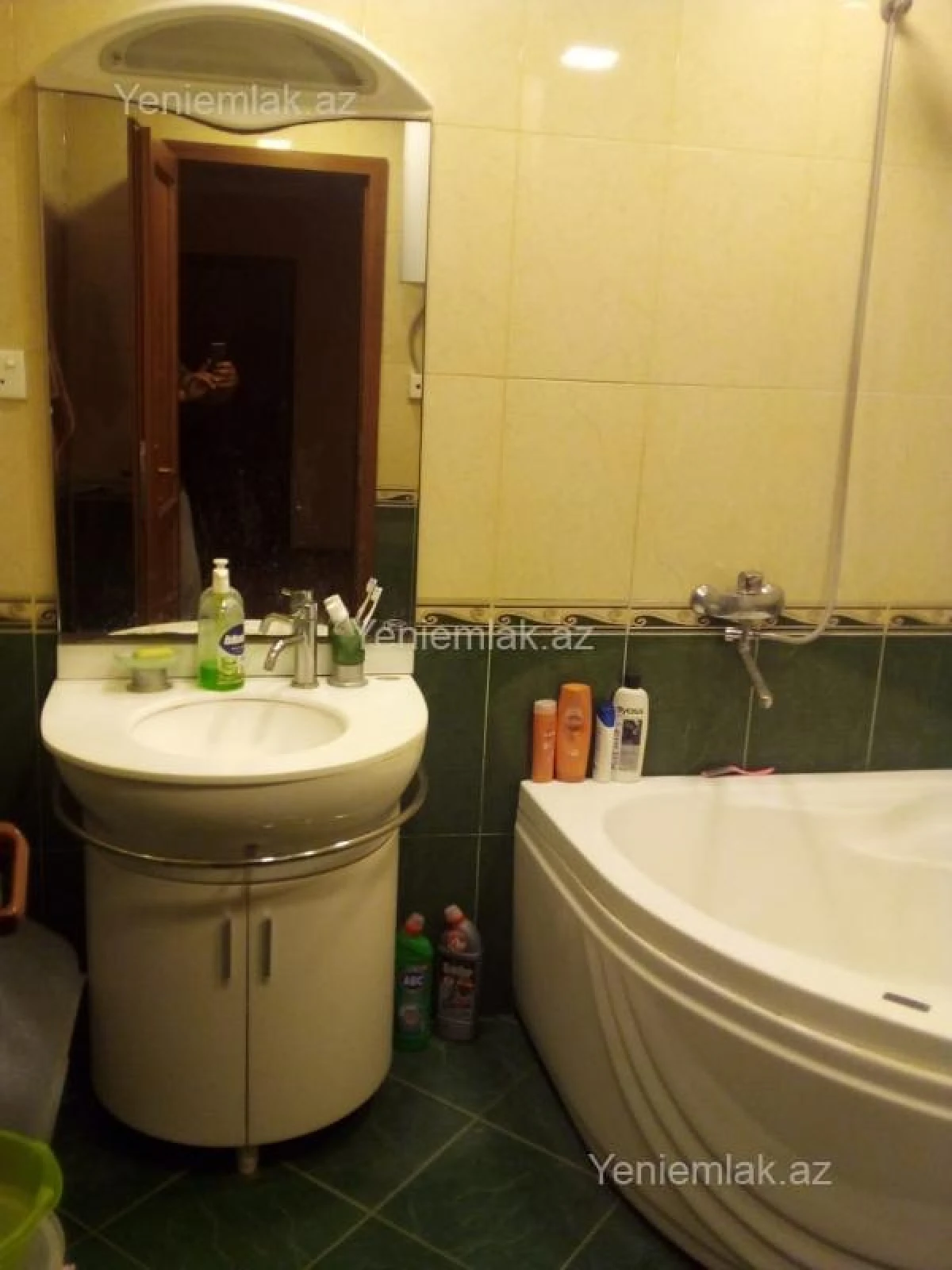 Satılır 2 otaqlı yeni tikili 80 m²