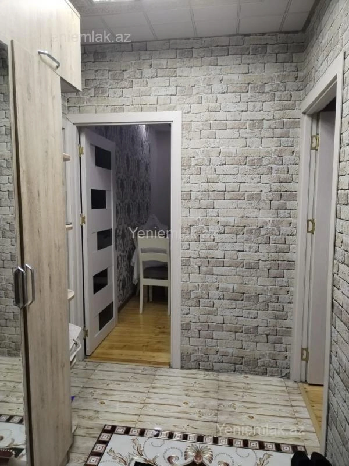 Satılır 2 otaqlı köhnə tikili 60 m²