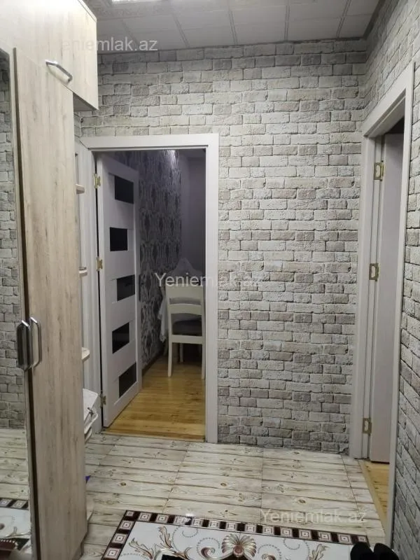 Satılır 2 otaqlı köhnə tikili 60 m²