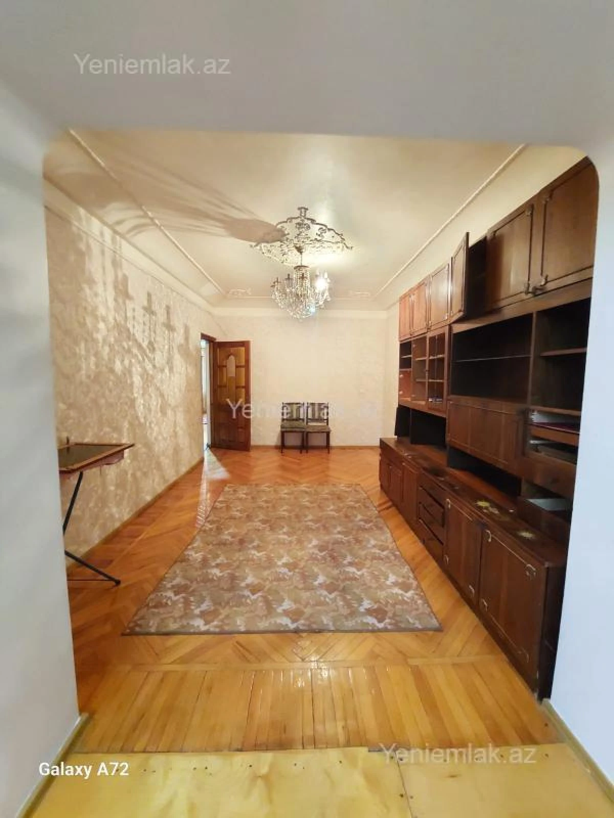 Satılır 3 otaqlı köhnə tikili 72 m²