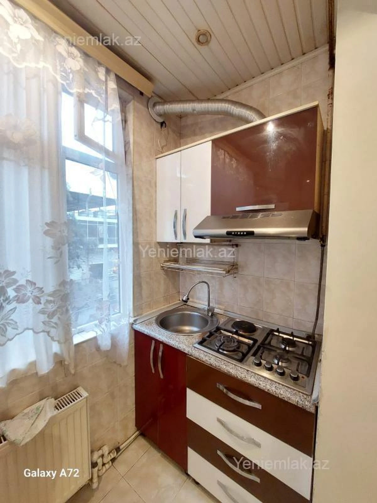 Satılır 3 otaqlı köhnə tikili 72 m²