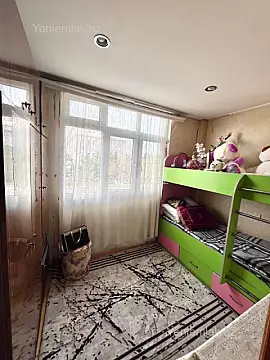 Satılır 2 otaqlı köhnə tikili 61 m²