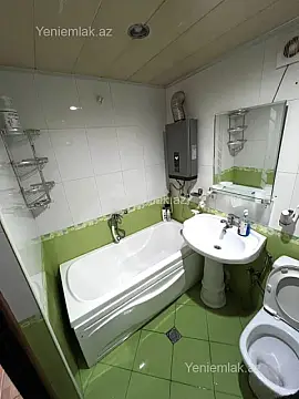 Satılır 2 otaqlı köhnə tikili 61 m²