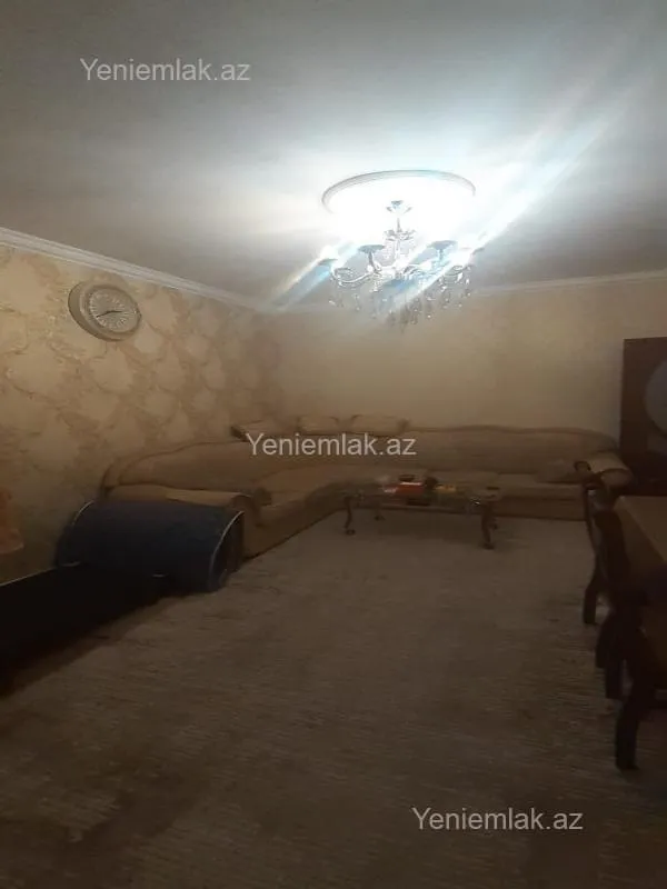 Satılır 3 otaqlı köhnə tikili 85 m²