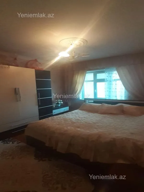 Satılır 3 otaqlı köhnə tikili 85 m²
