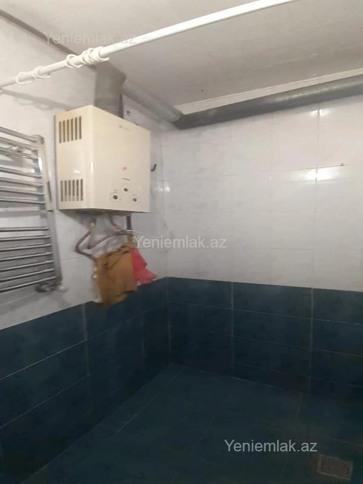 Satılır 3 otaqlı köhnə tikili 85 m²