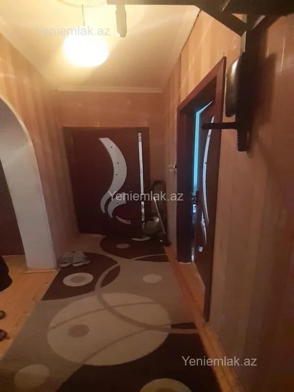 Satılır 3 otaqlı köhnə tikili 85 m²