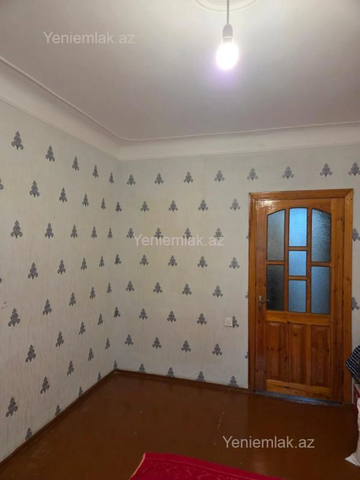 Satılır 4 otaqlı köhnə tikili 82 m²