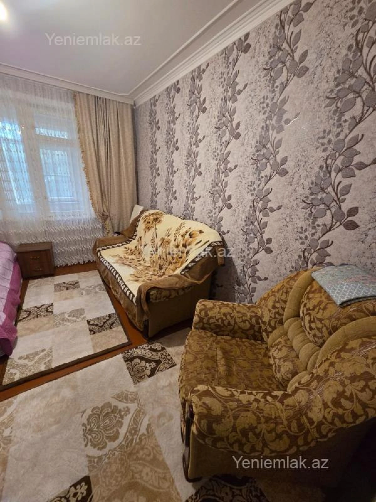 Satılır 4 otaqlı köhnə tikili 82 m²