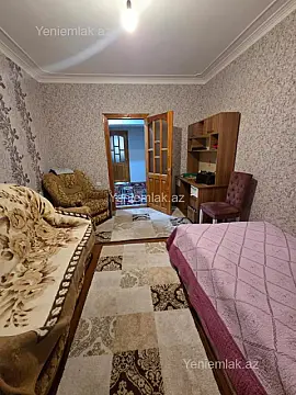 Satılır 4 otaqlı köhnə tikili 82 m²