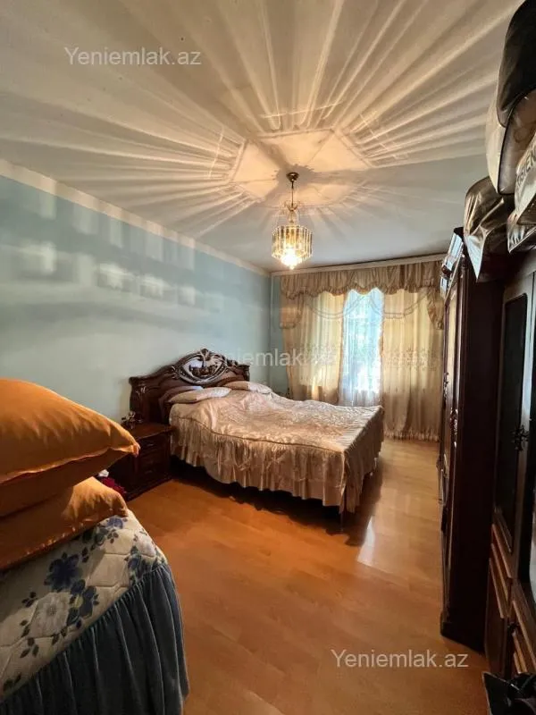 Satılır 3 otaqlı köhnə tikili 76 m²