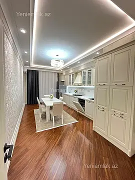Satılır 4 otaqlı yeni tikili 180 m²