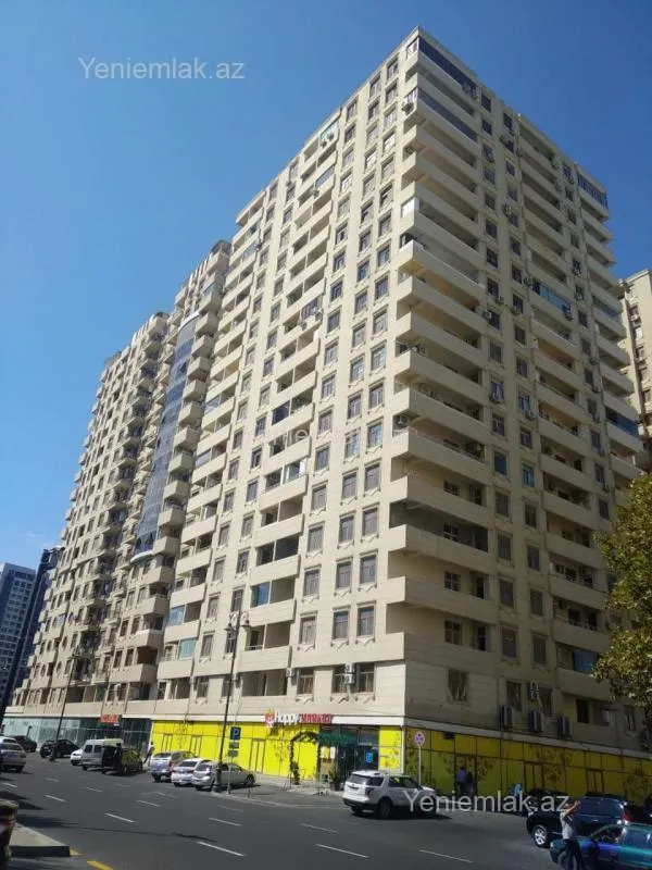 Satılır 4 otaqlı yeni tikili 180 m²