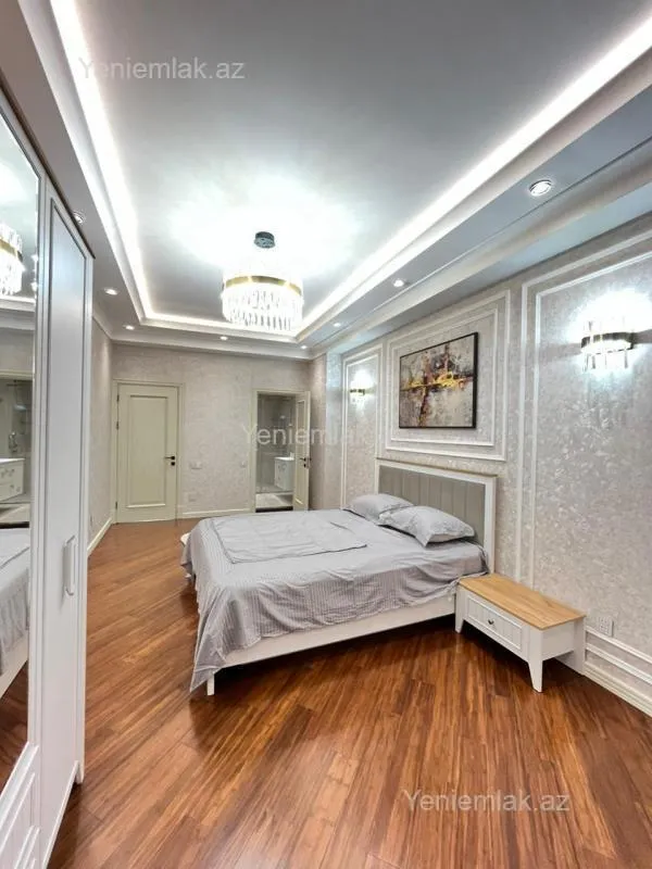 Satılır 4 otaqlı yeni tikili 180 m²