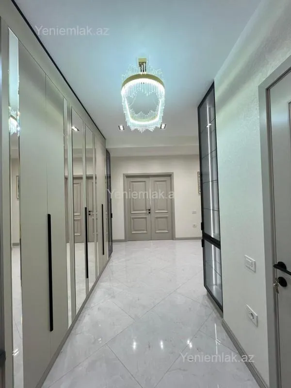 Satılır 3 otaqlı yeni tikili 108 m²