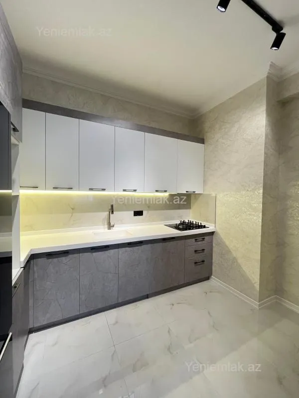 Satılır 3 otaqlı yeni tikili 100 m²