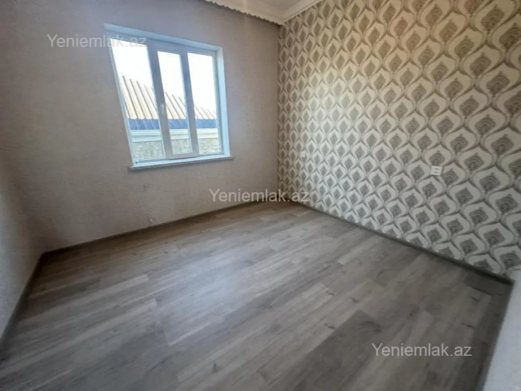 Satılır 4 otaqlı həyət evi 180 m²