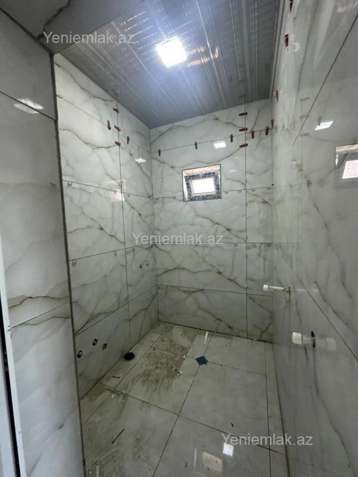 Satılır 4 otaqlı həyət evi 180 m²