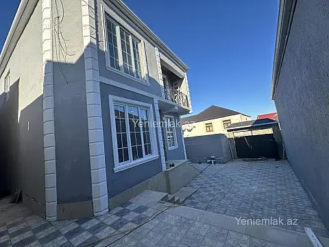 Satılır 4 otaqlı həyət evi 180 m²