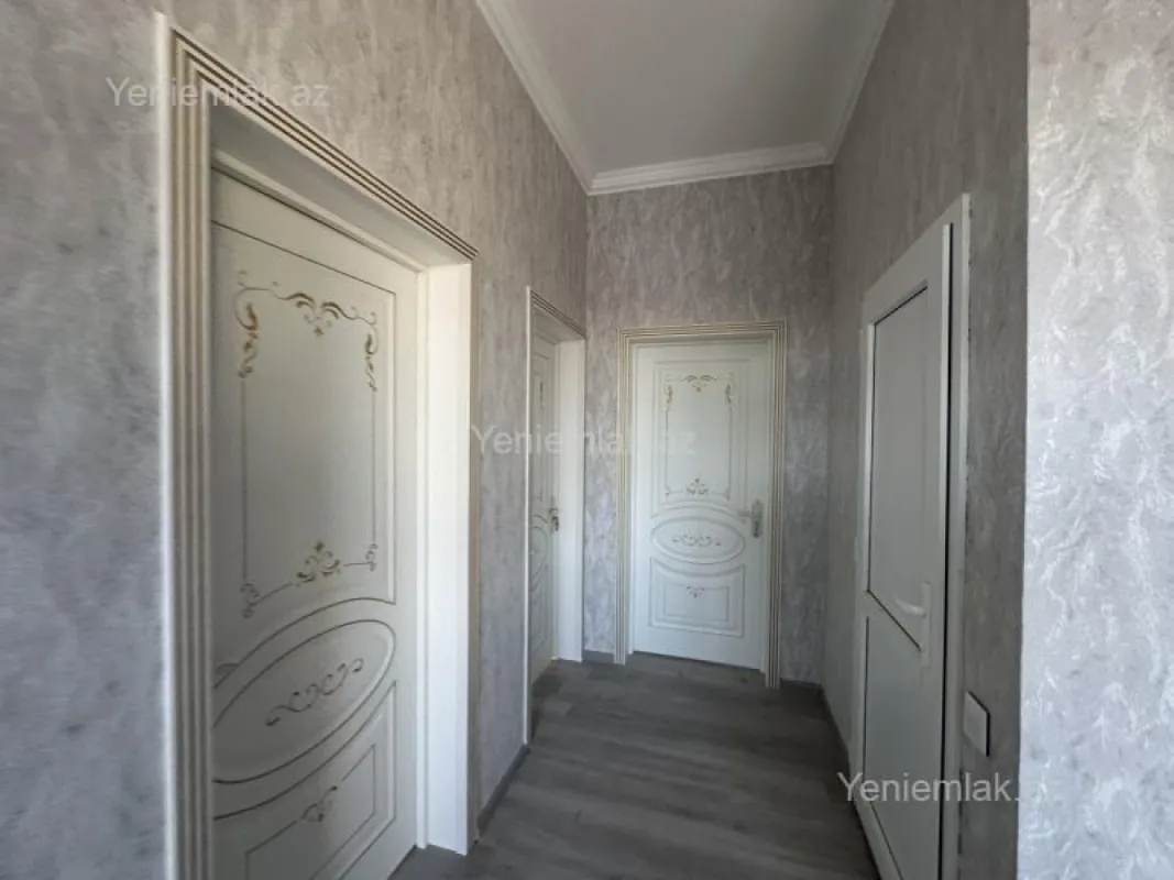 Satılır 4 otaqlı həyət evi 180 m²