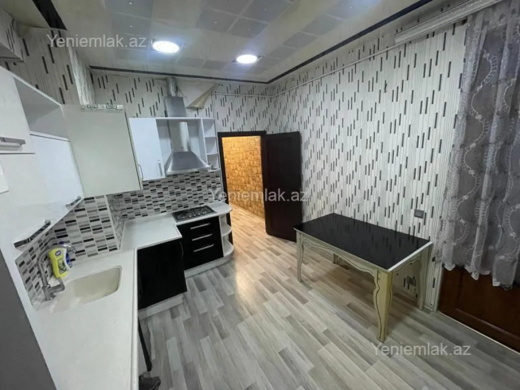 Satılır 4 otaqlı yeni tikili 125 m²