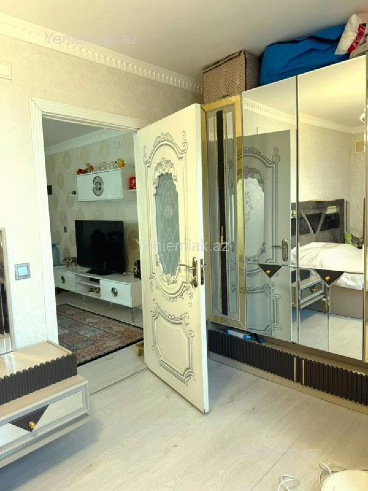 Satılır 2 otaqlı köhnə tikili 60 m²