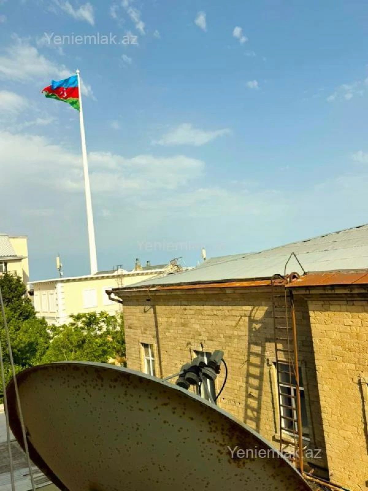 Satılır 2 otaqlı köhnə tikili 60 m²