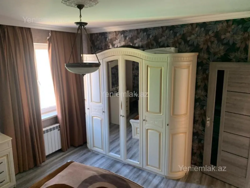 Satılır 4 otaqlı həyət evi 108 m²