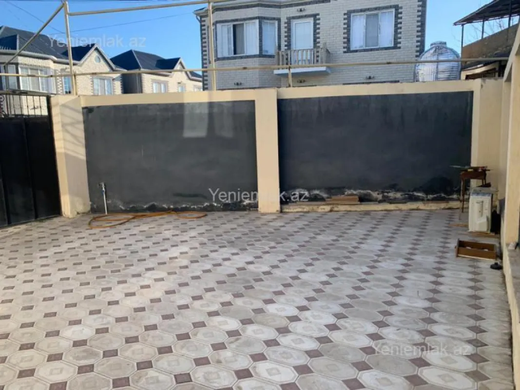 Satılır 4 otaqlı həyət evi 108 m²