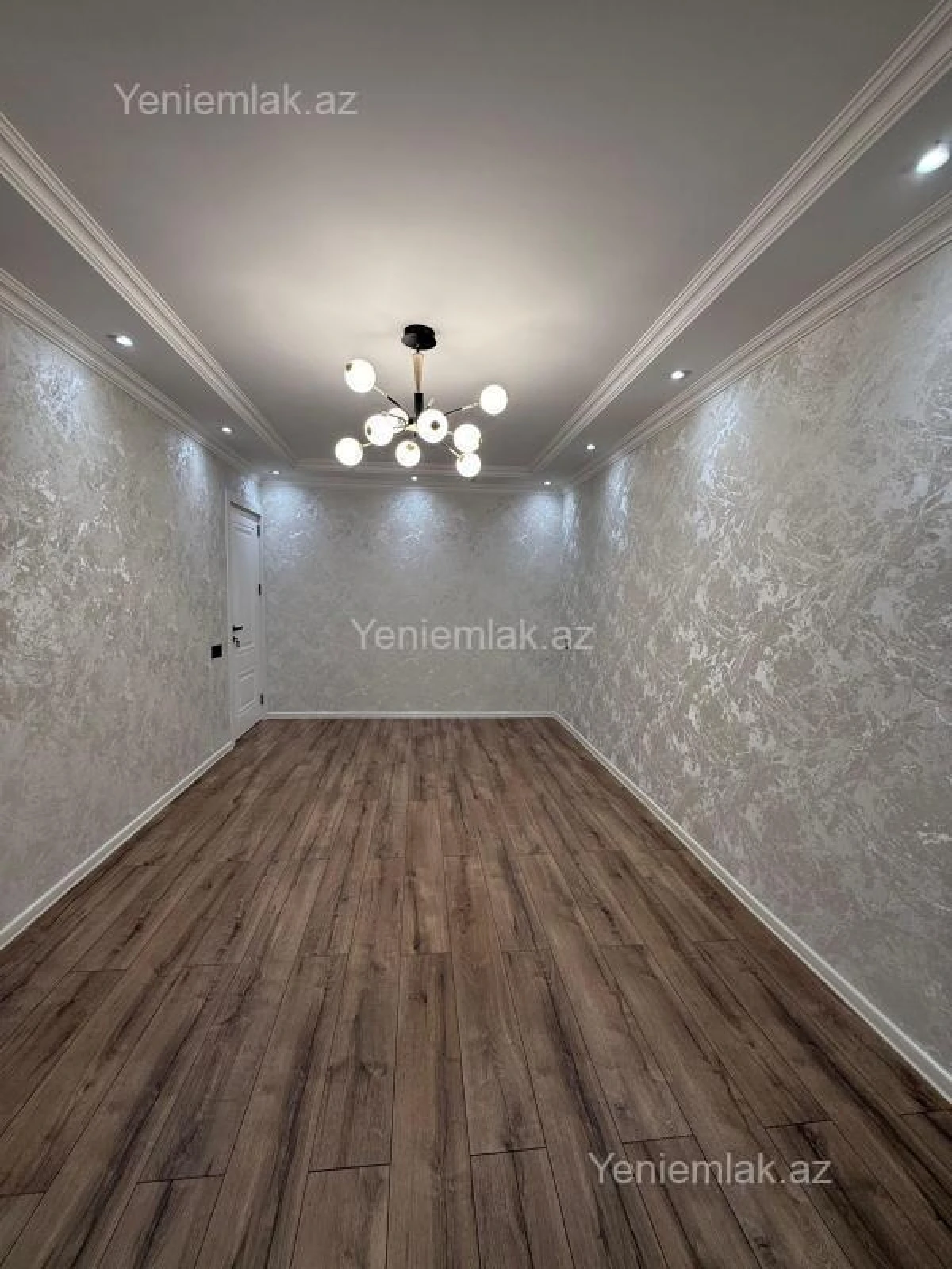 Satılır 3 otaqlı köhnə tikili 82 m²