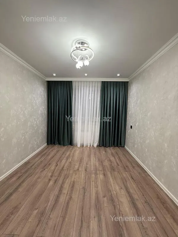 Satılır 3 otaqlı köhnə tikili 82 m²