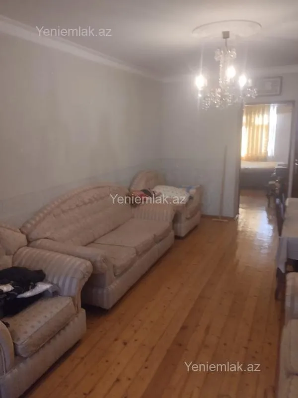 Satılır 2 otaqlı köhnə tikili 50 m²