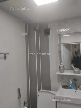 Satılır 2 otaqlı köhnə tikili 50 m²