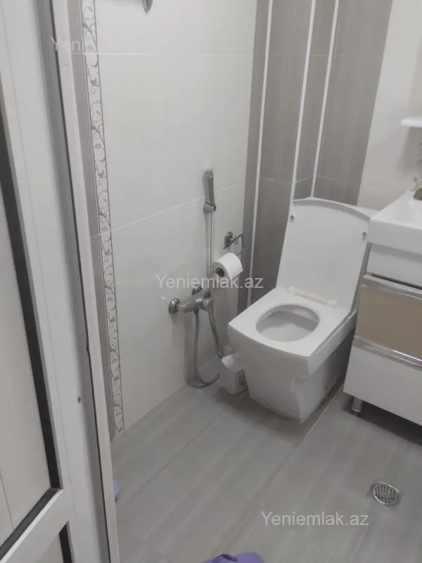 Satılır 2 otaqlı köhnə tikili 50 m²
