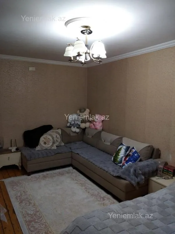 Satılır 2 otaqlı köhnə tikili 50 m²