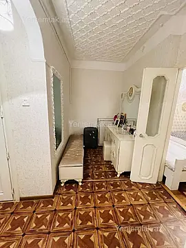 Satılır 2 otaqlı köhnə tikili 60 m²