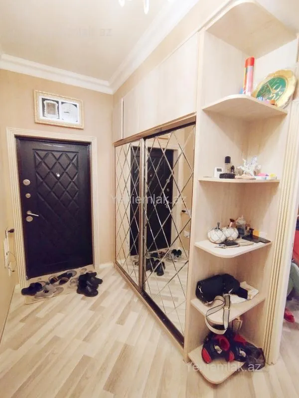 Satılır 3 otaqlı yeni tikili 105 m²