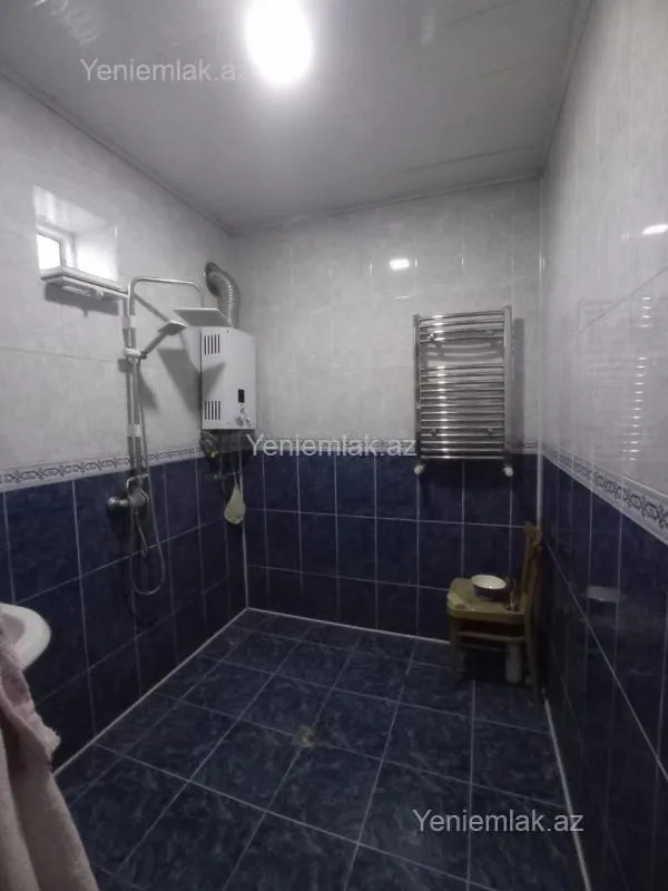 Satılır 4 otaqlı həyət evi 140 m²