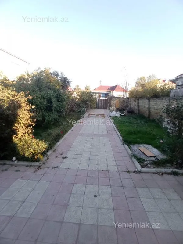 Satılır 4 otaqlı həyət evi 140 m²