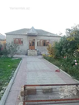 Satılır 4 otaqlı həyət evi 140 m²