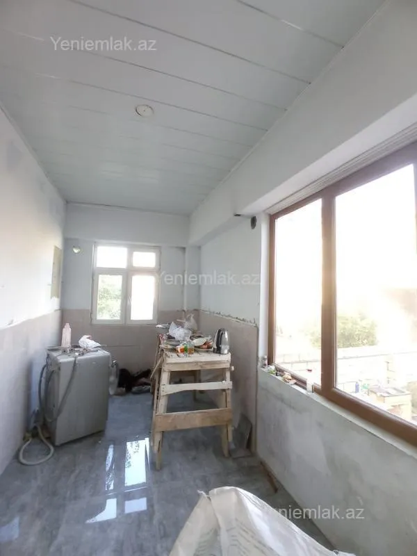 Satılır 4 otaqlı həyət evi 140 m²