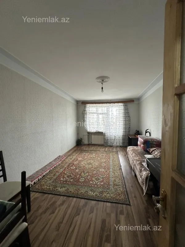 Satılır 3 otaqlı köhnə tikili 65 m²