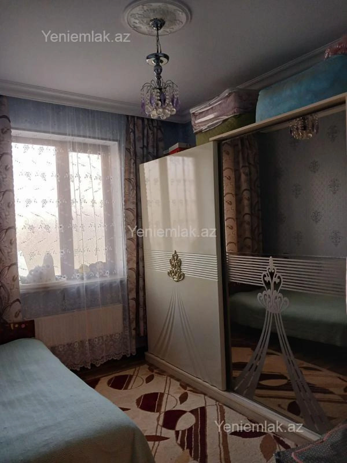 Satılır 5 otaqlı həyət evi 280 m²