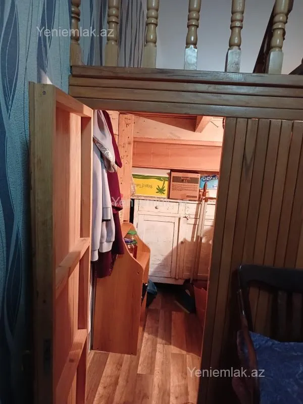 Satılır 5 otaqlı həyət evi 280 m²